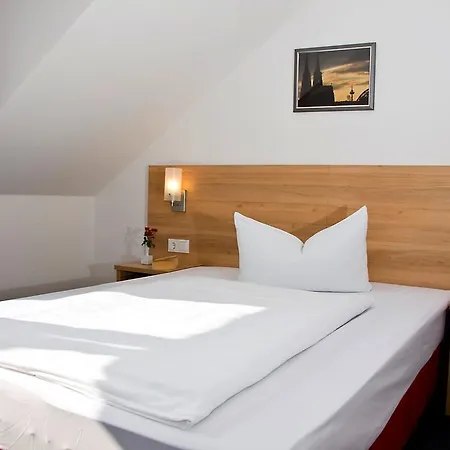 Airport Karsten Hotel Cologne