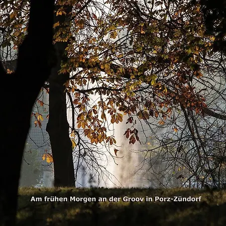 Airport Karsten فندق