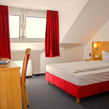 Airport Karsten 3* Cologne