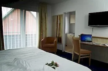 Airport Karsten 3* Kolín nad Rýnem