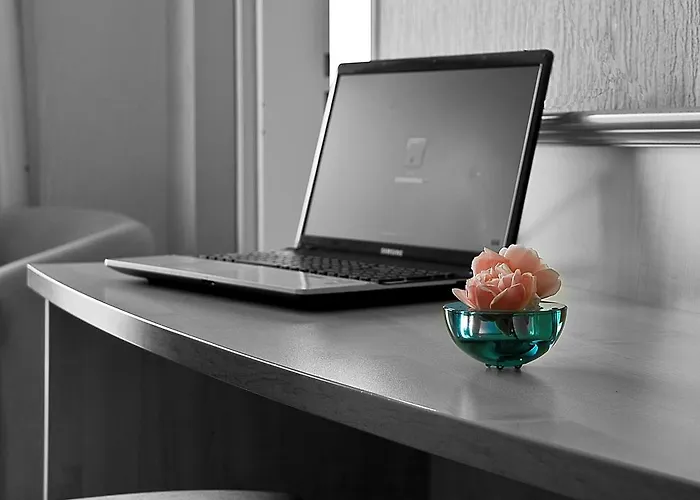 Hotel Airport Karsten 3*