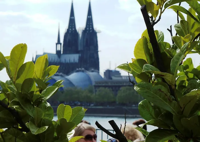 Airport Karsten Hotel 3*