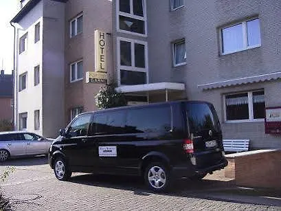 Airport Karsten Hotel 3*