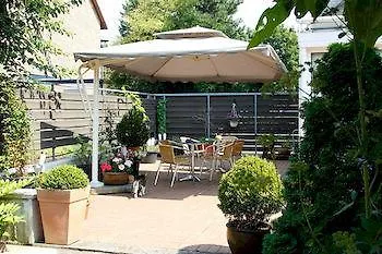 Airport Karsten 3* Kolonia