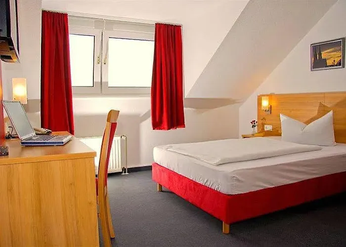 Airport Karsten 3* Kolonia